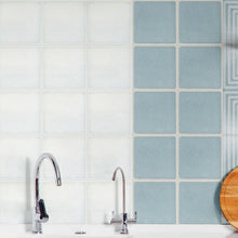 Load image into Gallery viewer, Ritmic in bianco 150 x 150 mm