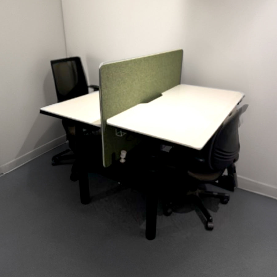 Workstation of 2 seats [00220599+00222717+2x00222718]