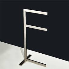Load image into Gallery viewer, Rettangolo 20939.149 Standing Set with Towel Rails in Finox
